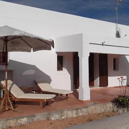 Ferienhaus Townhouse In Countryside, Close To City & Talamanca Beach *