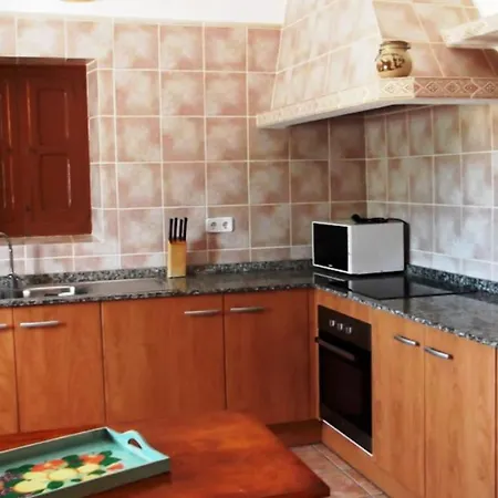 Ferienhaus Townhouse In Countryside, Close To City & Talamanca Beach *