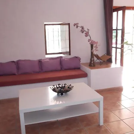 Townhouse In Countryside, Close To City & Talamanca Beach Casa de Férias *